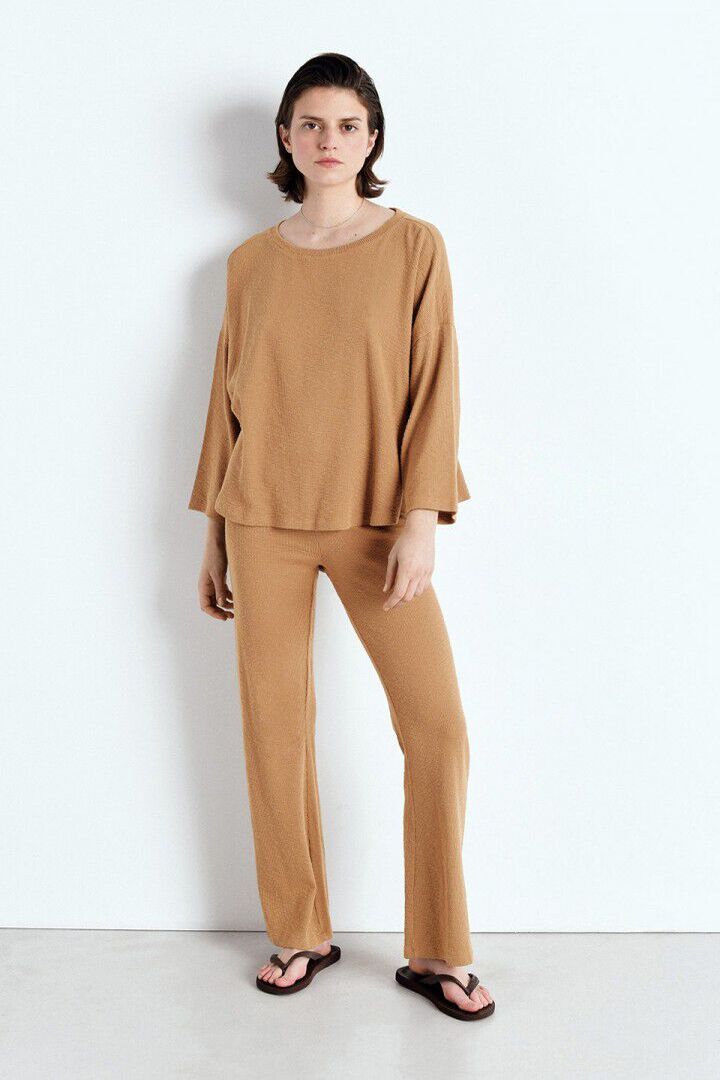 Women's t-shirt Yruki Camel