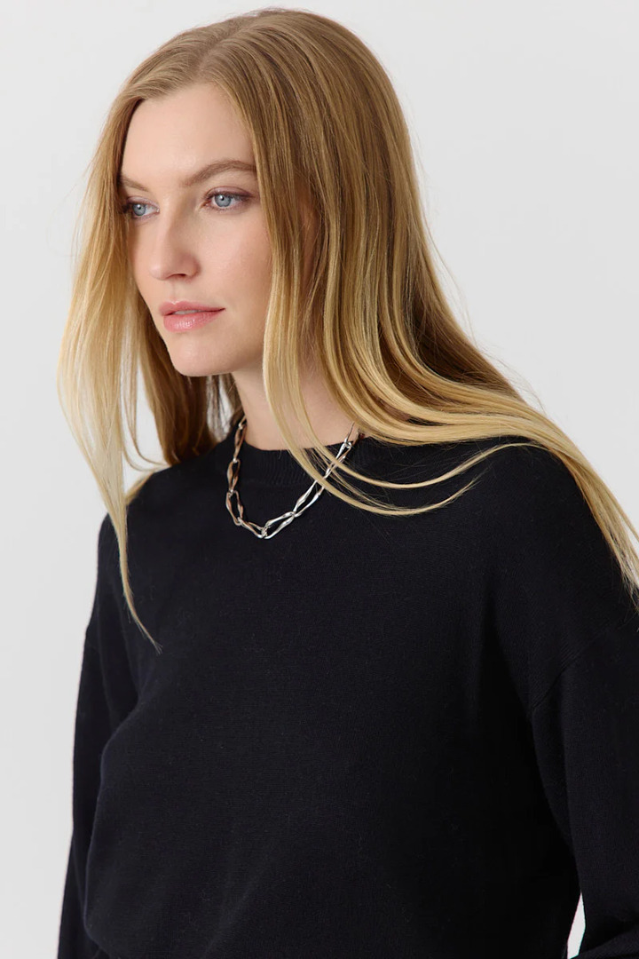 CHRISTAL PULL BLACK
