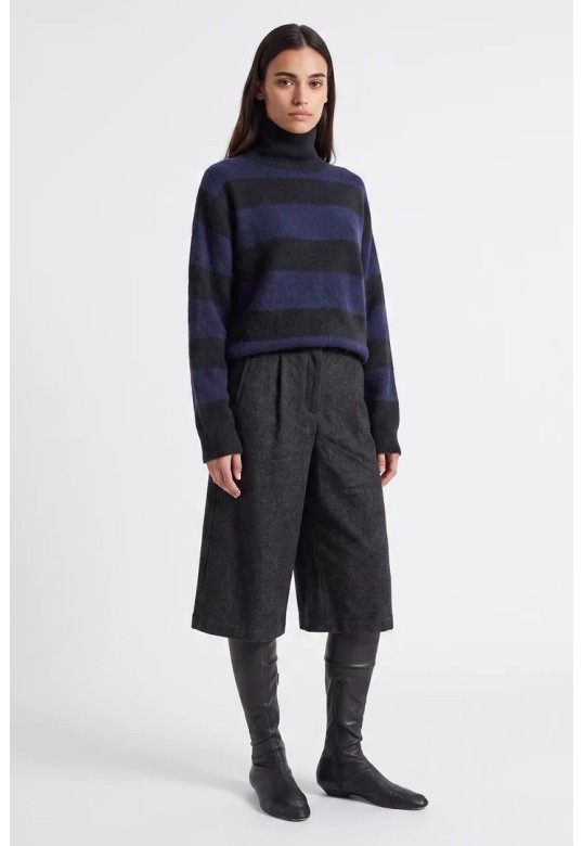 ALEANE PULL BLACK