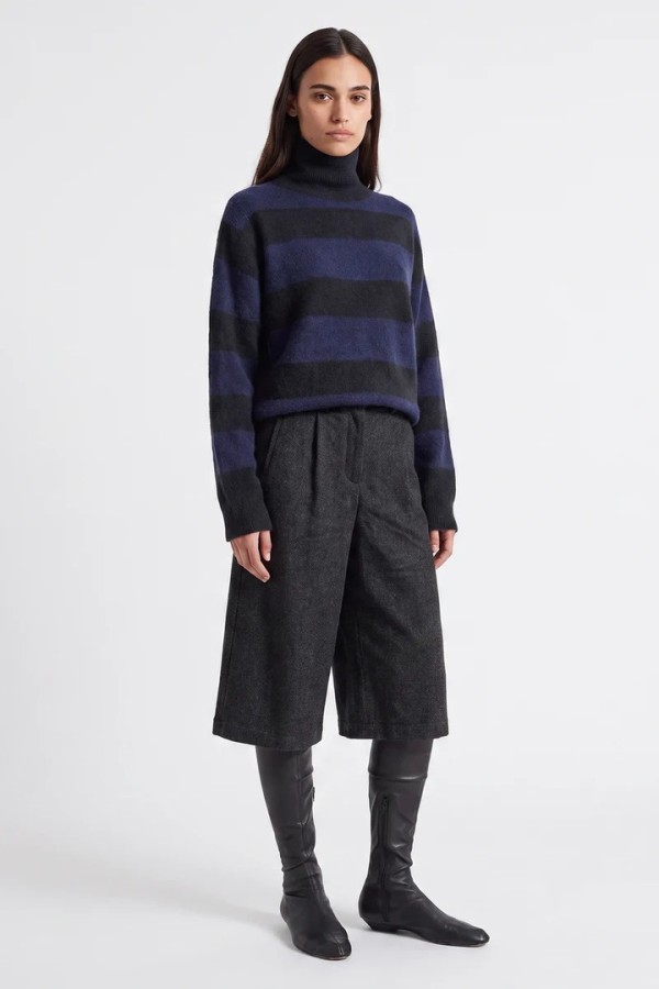 ALEANE PULL BLACK