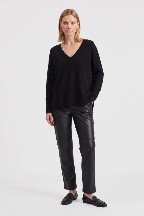 GABY PULL BLACK