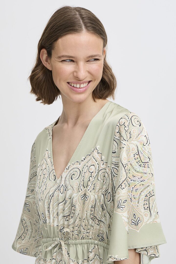 BYJANNIKE Dress Tea Paisley Mix