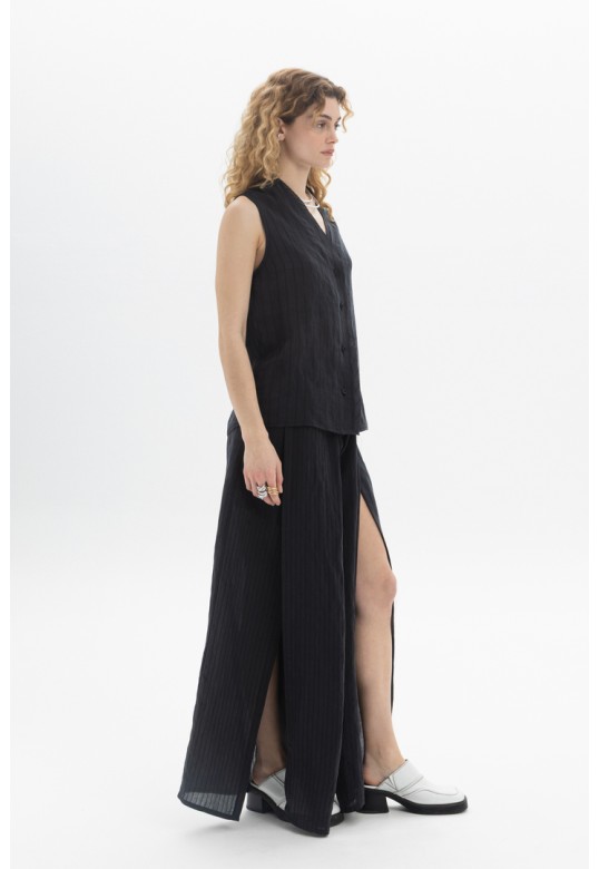 Sleeveless V-Neck Blouse Black