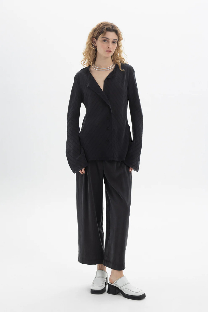 Ruffled V-Neck Blouse Black