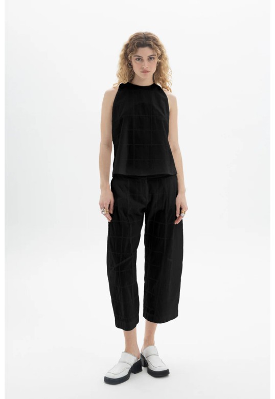 Sleeveless High-Neck Top Black