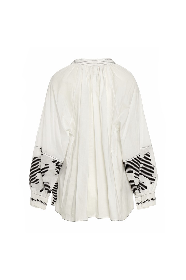 SELUNA BLACK-WHITE EMBROIDERY BLOUSE