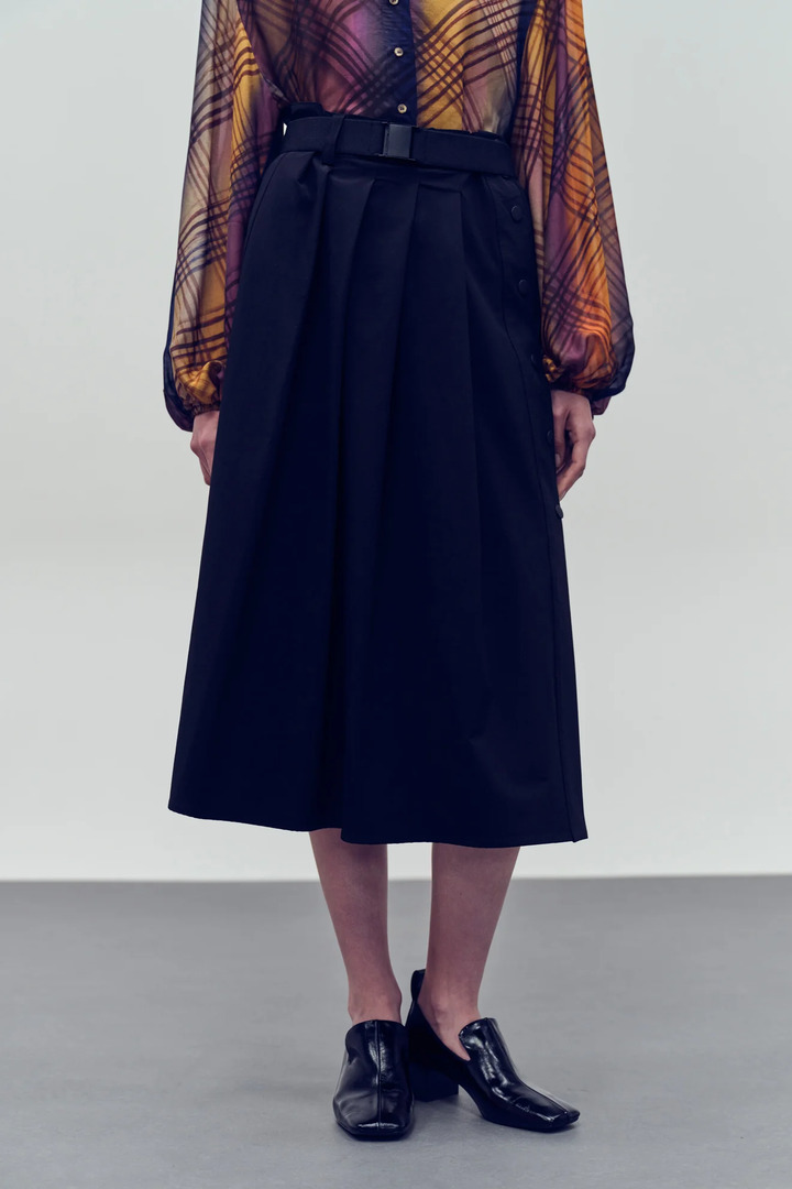 BLUE WATER LILY SKIRT BLACK