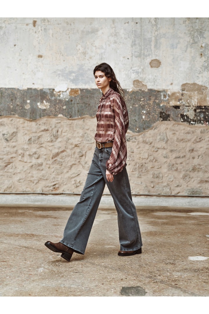 CHLOE Grey flared Jean Pants