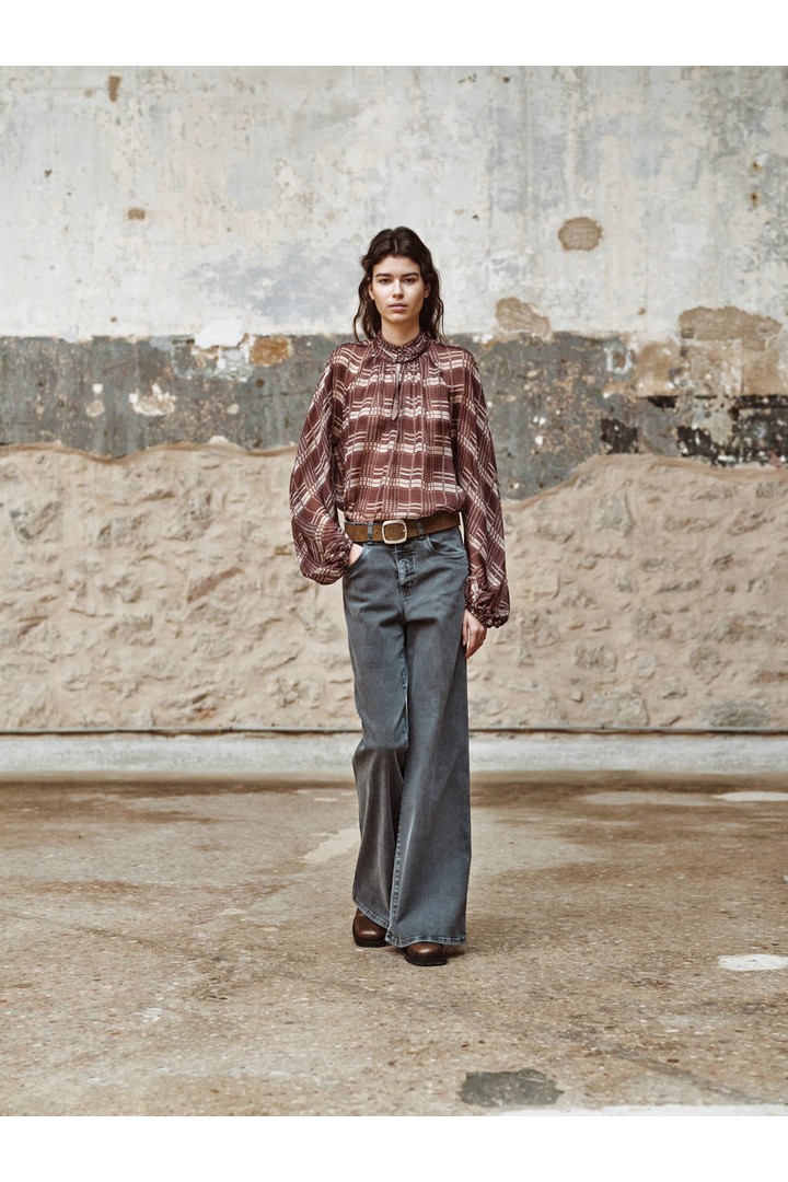CHLOE Grey flared Jean Pants