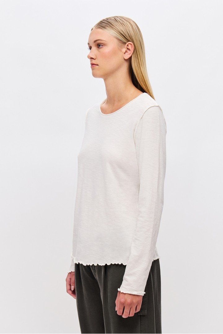 Long sleeve Top with Raw Cut Details white