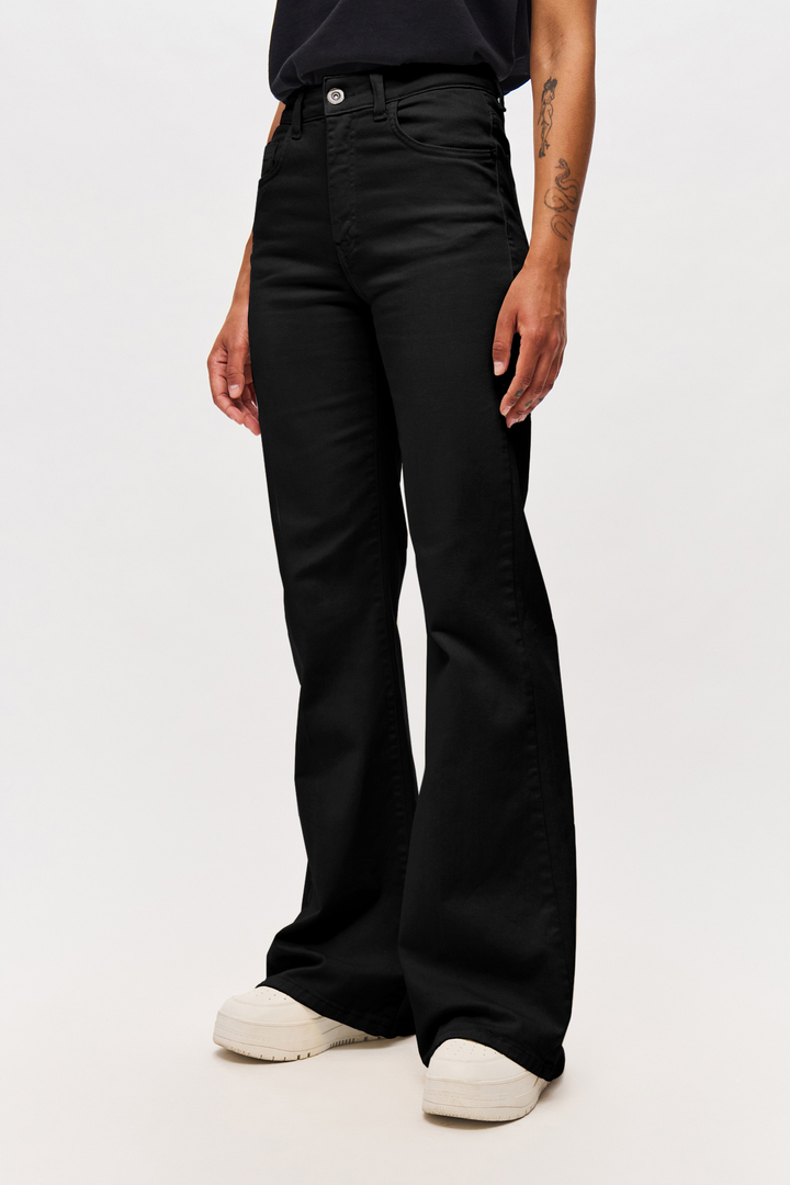 Mid Rise Denim Flared Trousers Black