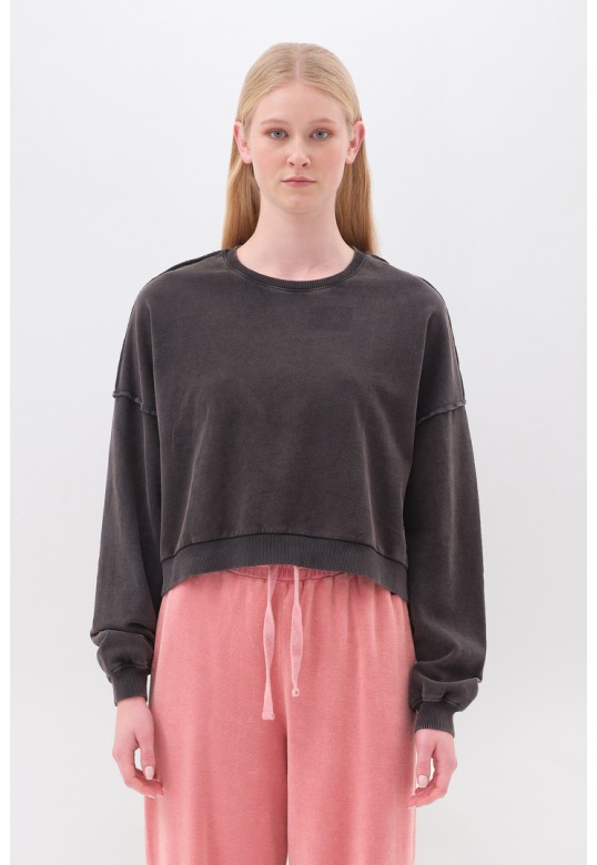 Asymmetric Crewneck with Rib Details Vintage Black