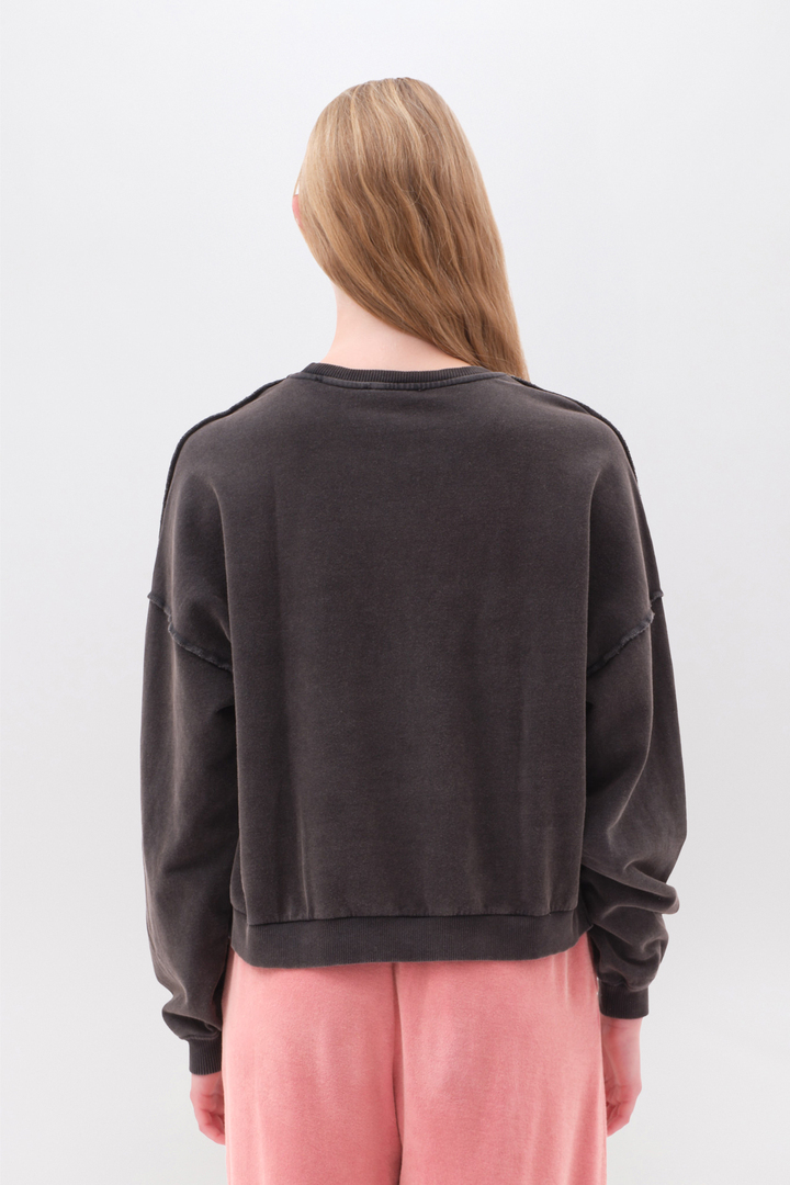 Asymmetric Crewneck with Rib Details Vintage Black