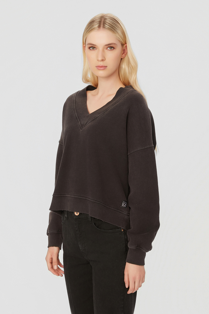 RELAXED V-NECK CREWNECK VINTAGE BLACK