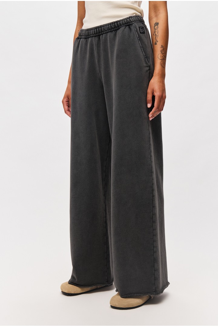 Wide-Leg Sweatpants with Raw Edges Vintage Black