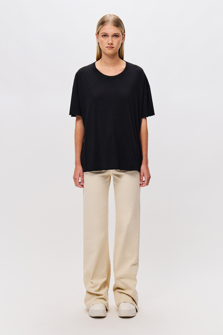 Oversized T-Shirt with Raw Cut Edges Black