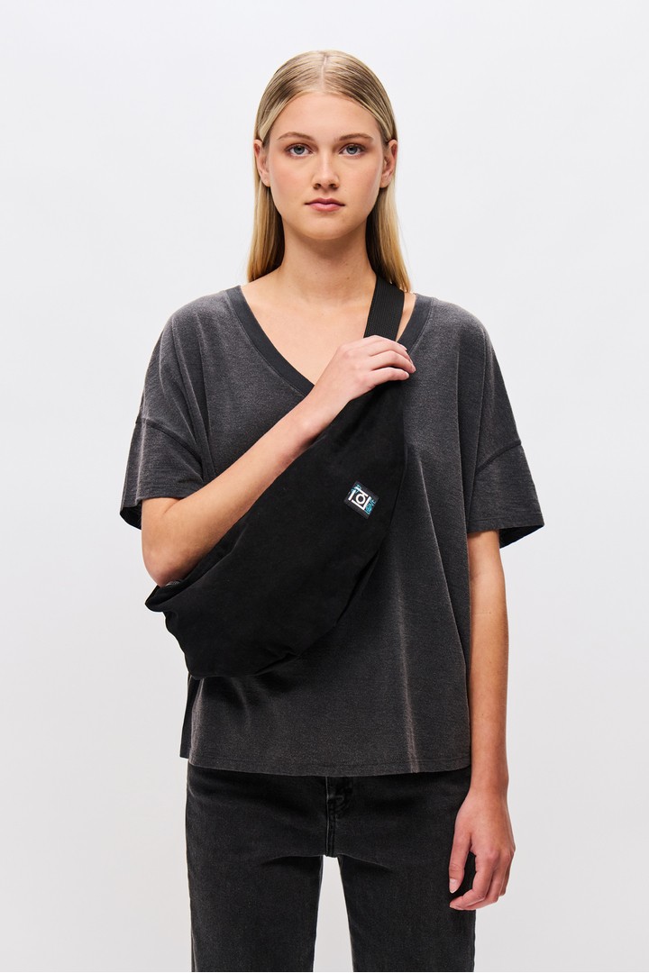 Oversized T-Shirt With V Neckline Vintage BLACK