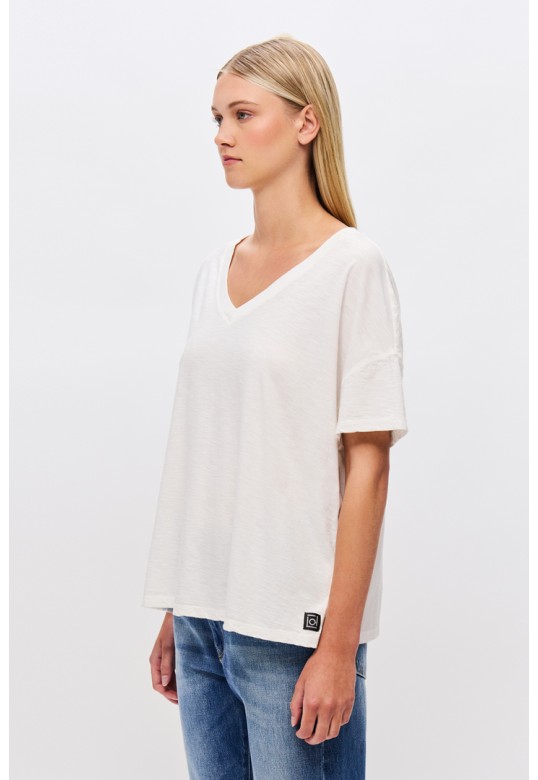 Oversized T-Shirt With V Neckline White