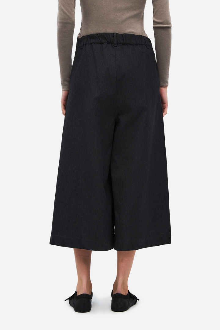 Pleated Long Bermuda Black