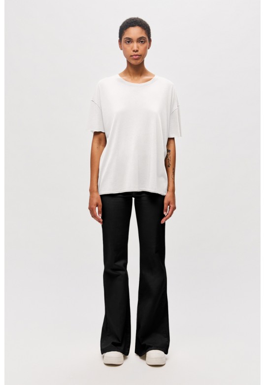 Oversized T-Shirt with Raw Cut Edges White