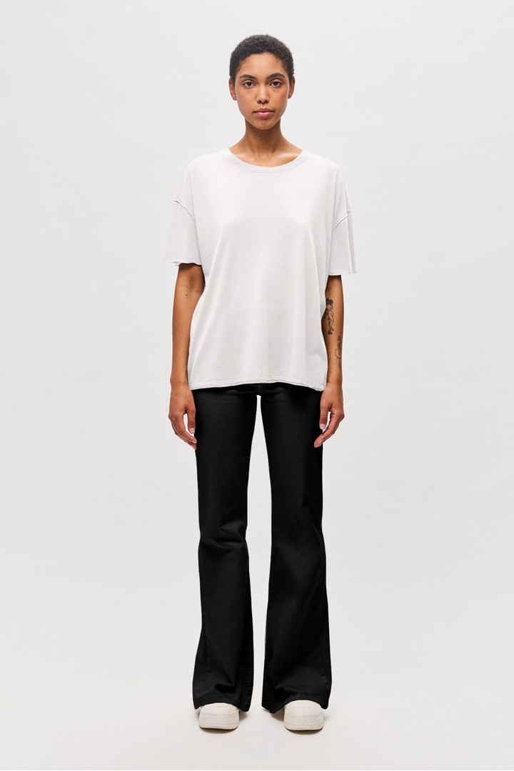 Oversized T-Shirt with Raw Cut Edges White