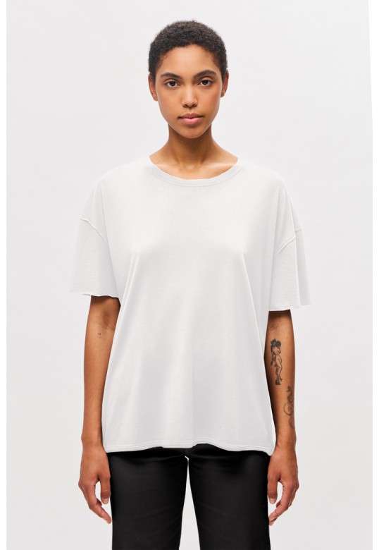 Oversized T-Shirt with Raw Cut Edges White