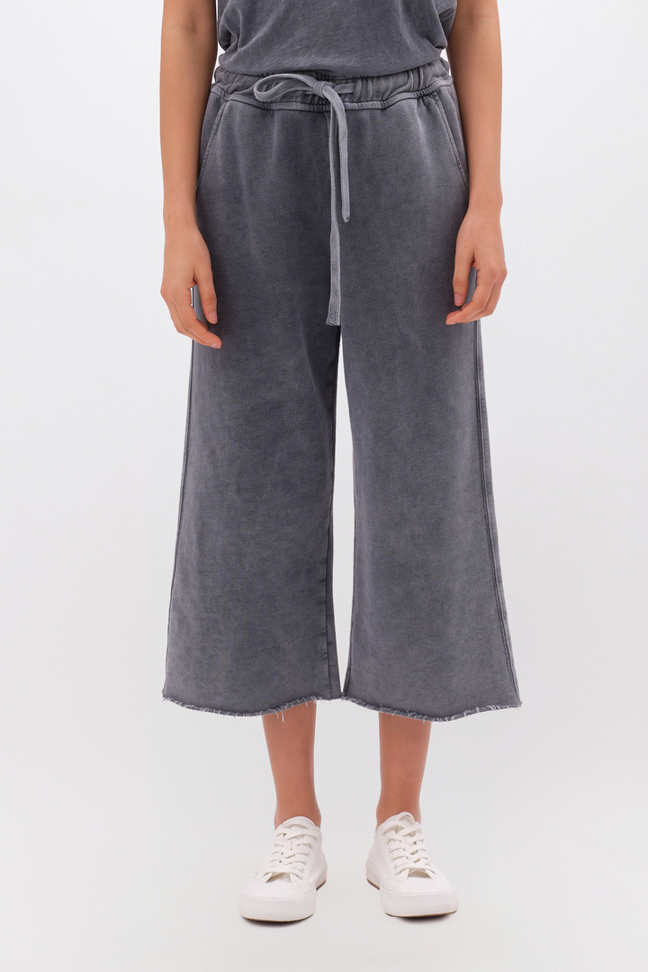 Cropped Sweatpants with Raw Edge Details Vintage Grey