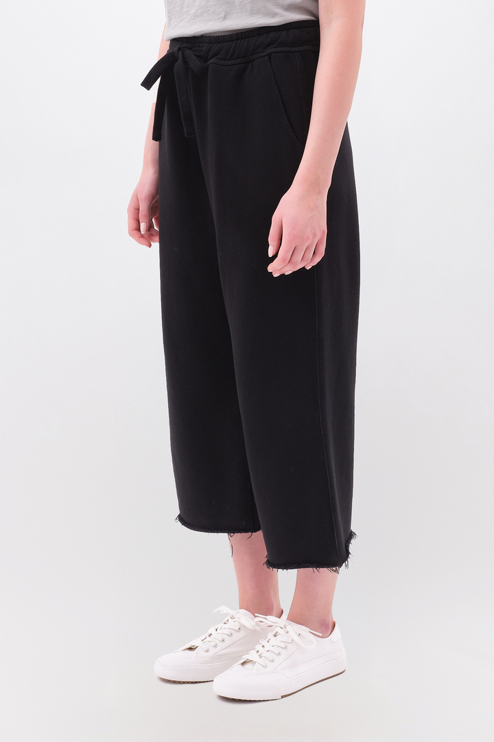 Cropped Sweatpants with Raw Edge Details Black