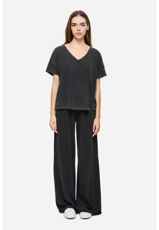 Oversized T-Shirt With V Neckline Vintage Black