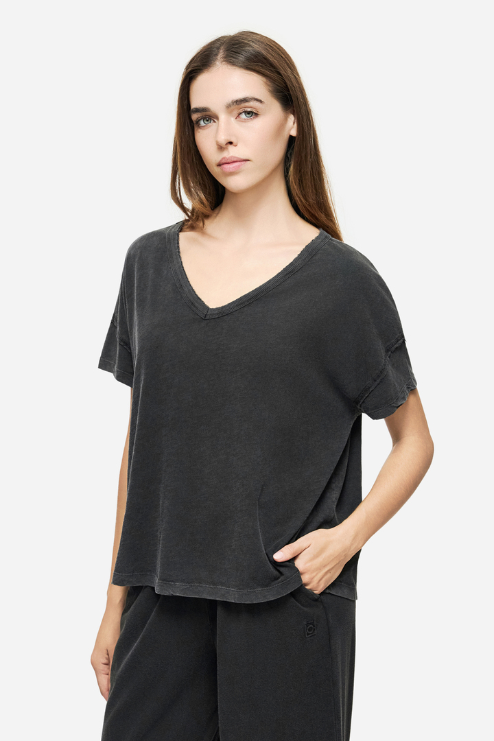 Oversized T-Shirt With V Neckline Vintage Black