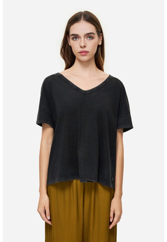 Oversized T-Shirt With V Neckline BLACK