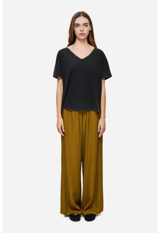 Oversized T-Shirt With V Neckline BLACK