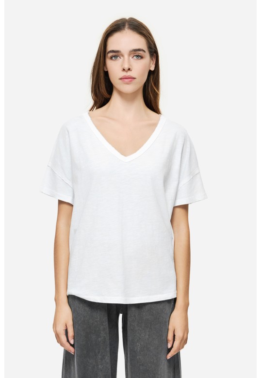 Oversized T-Shirt With V Neckline White