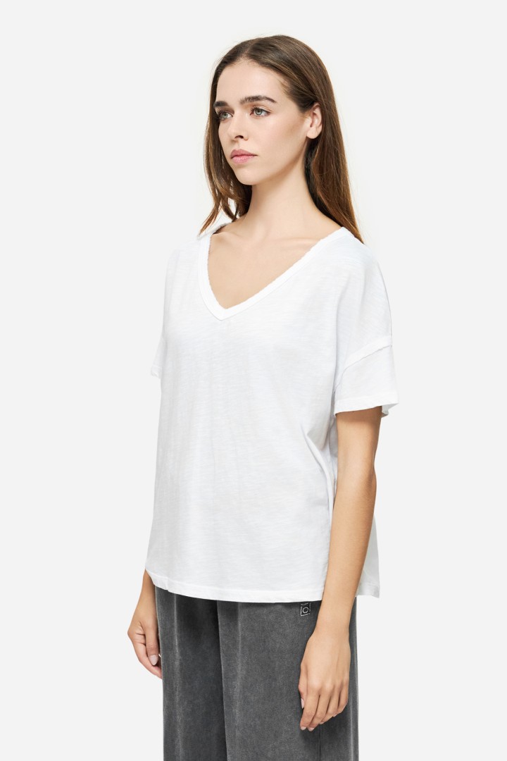 Oversized T-Shirt With V Neckline White