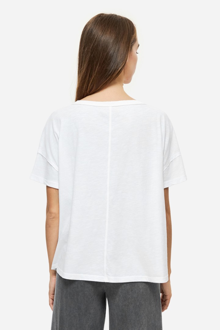 Oversized T-Shirt With V Neckline White