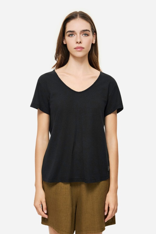 V-NECK LINEN BLEND T-SHIRT BLACK