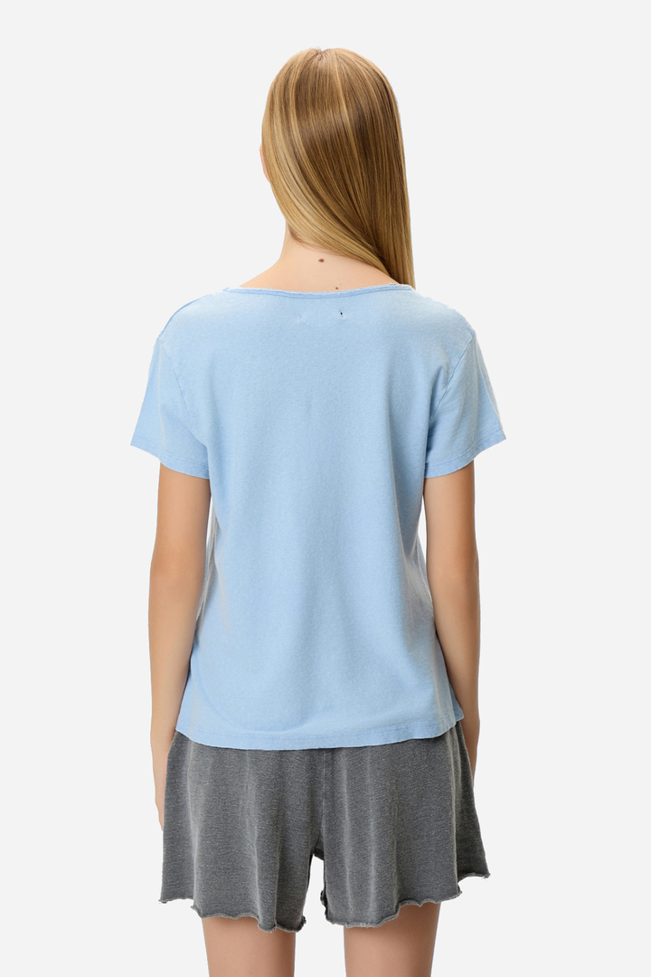 V-NECK LINEN BLEND T-SHIRT VINTAGE SKY