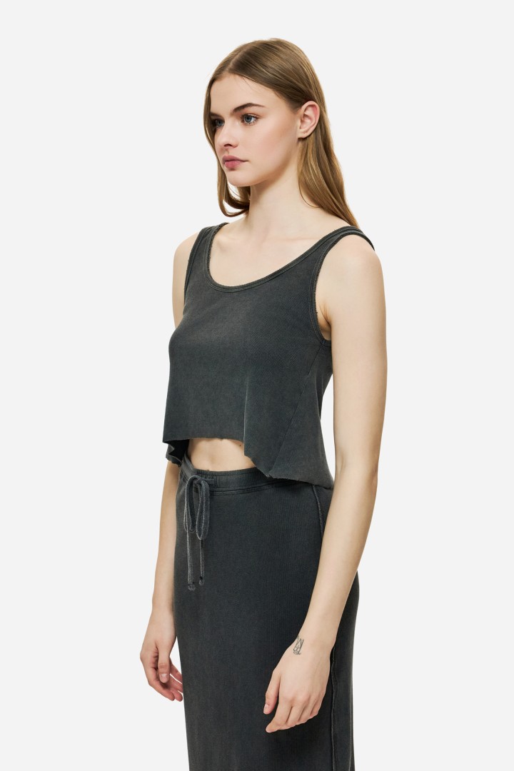 CROPPED TANK TOP WITH RAW EDGES VINTAGE BLACK
