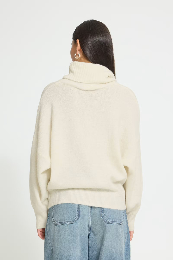 IHKAMARA Knit Cloud Dancer