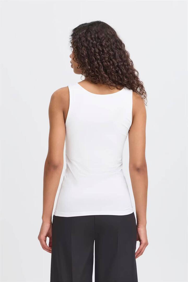 IAGRO Sleeveless Cloud Dancer / White