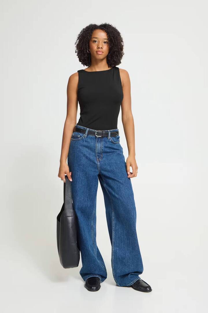 IAGRO Sleeveless Black