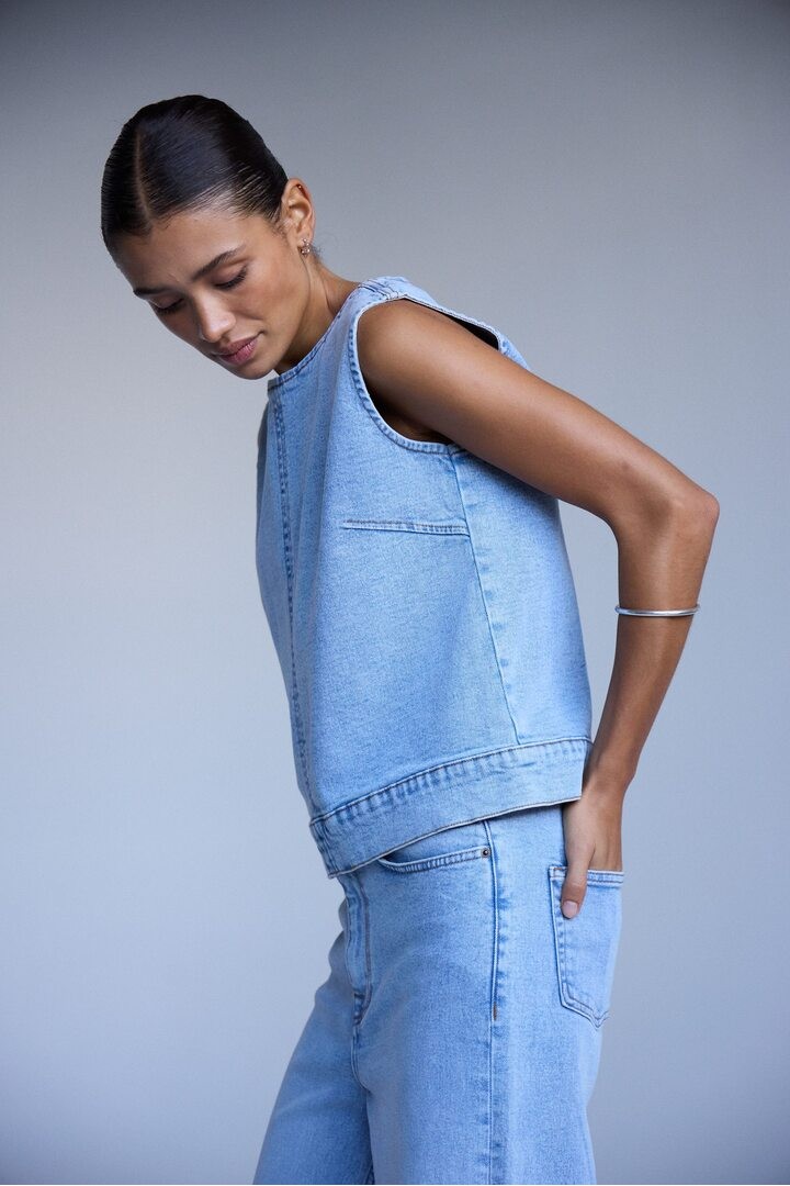IHARMIOS TOP LIGHT BLUE WASHED