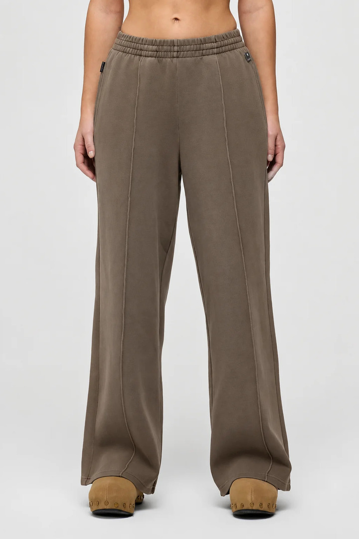 TAVON - WIDE JOGGING PANT MOCHA