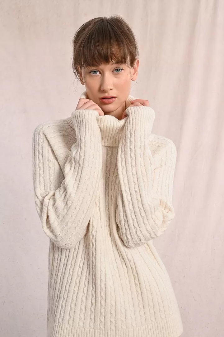 Cable-knit sweater with high neck off white