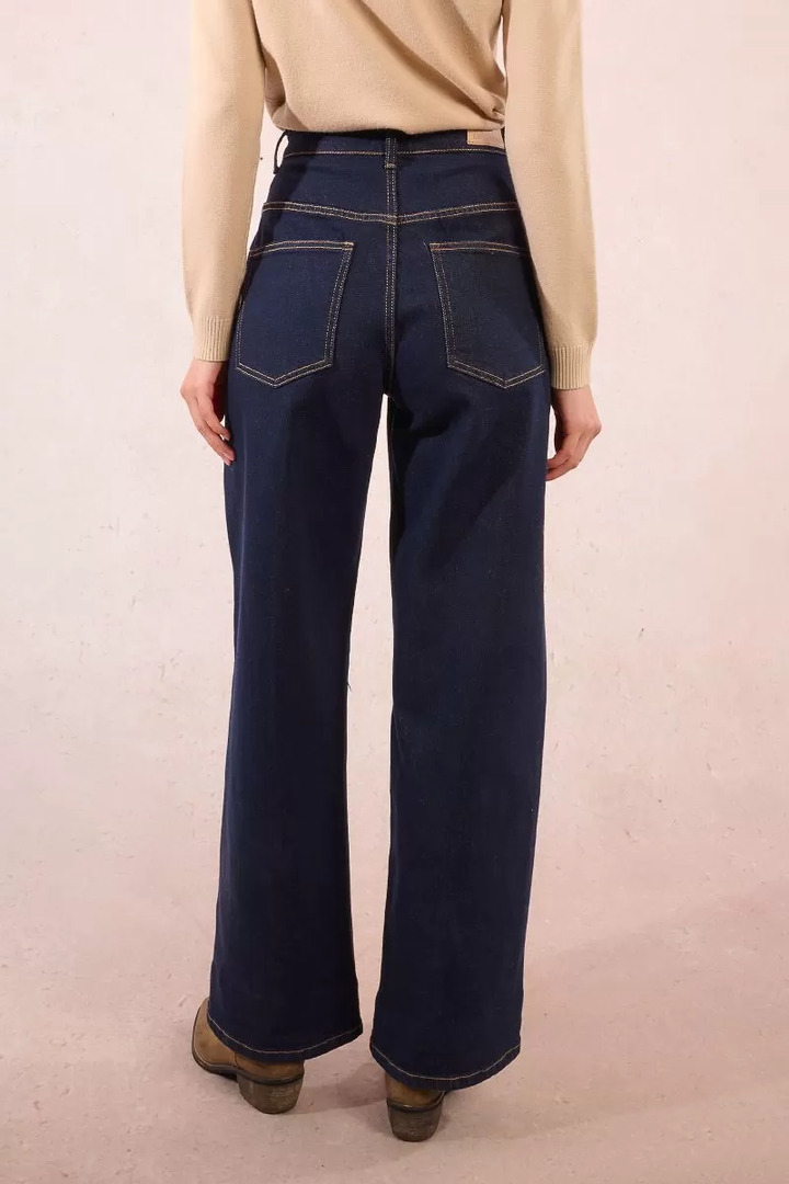 Wide cuffed denim