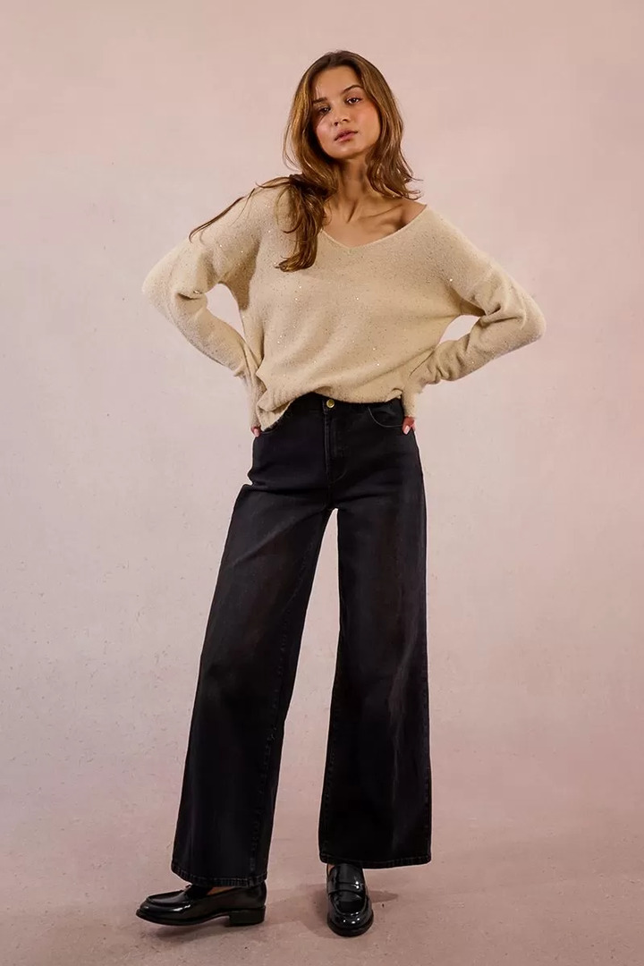 Sequined knit sweater cream