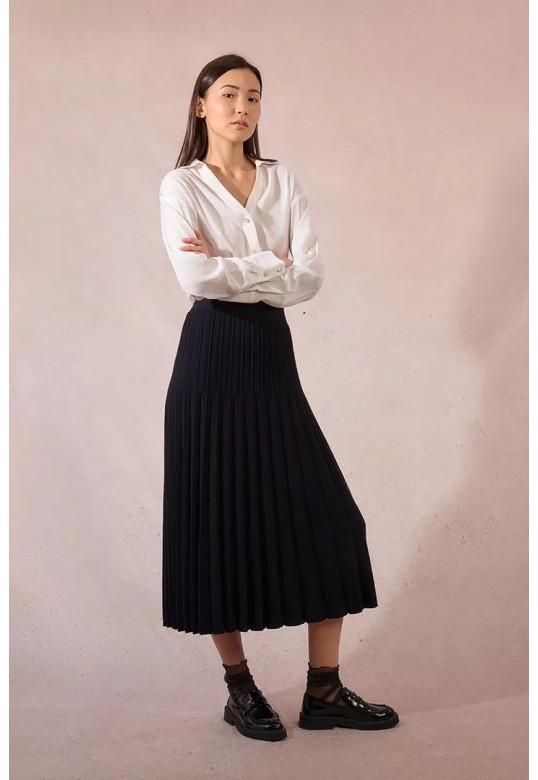Pleated knit midi skirt Black