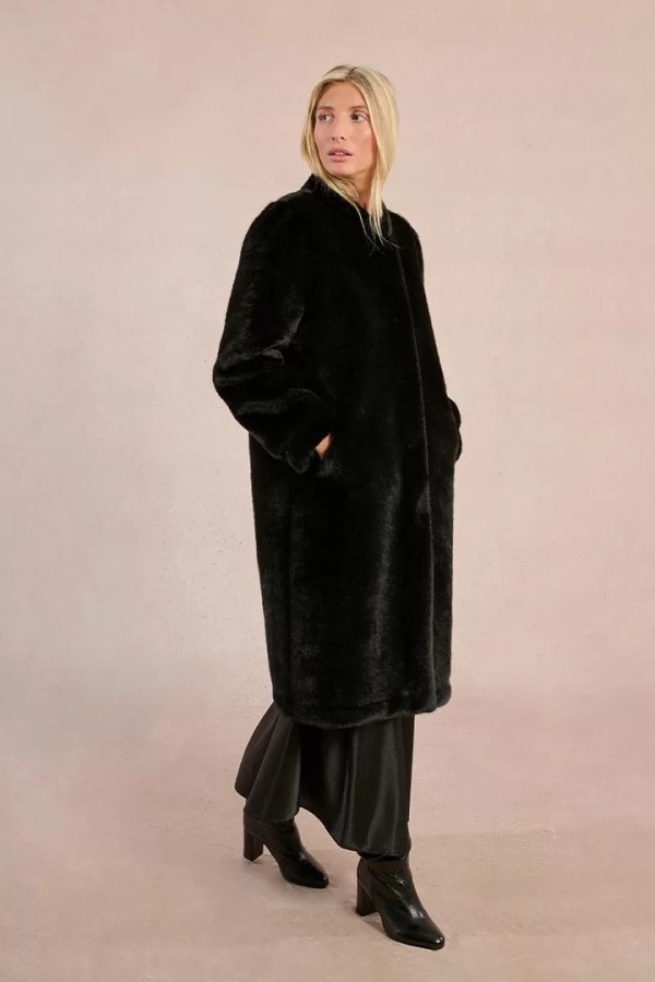 Long coat imitation fur Black
