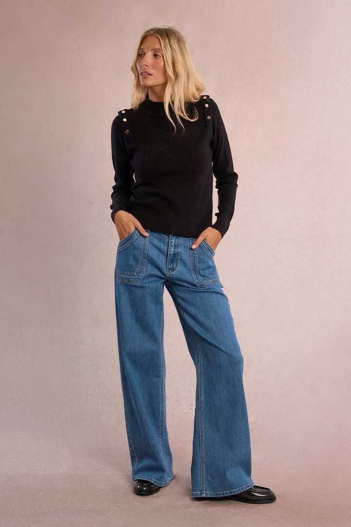 Fine sweater with shoulder pads Black