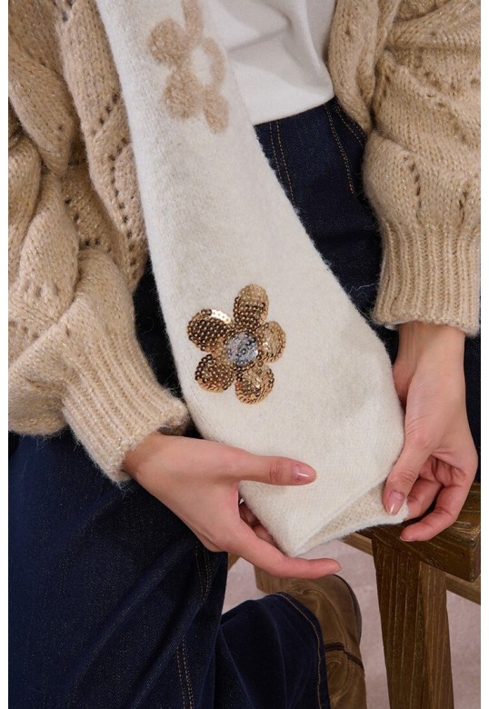 Scarf with flowers and sequins Off White